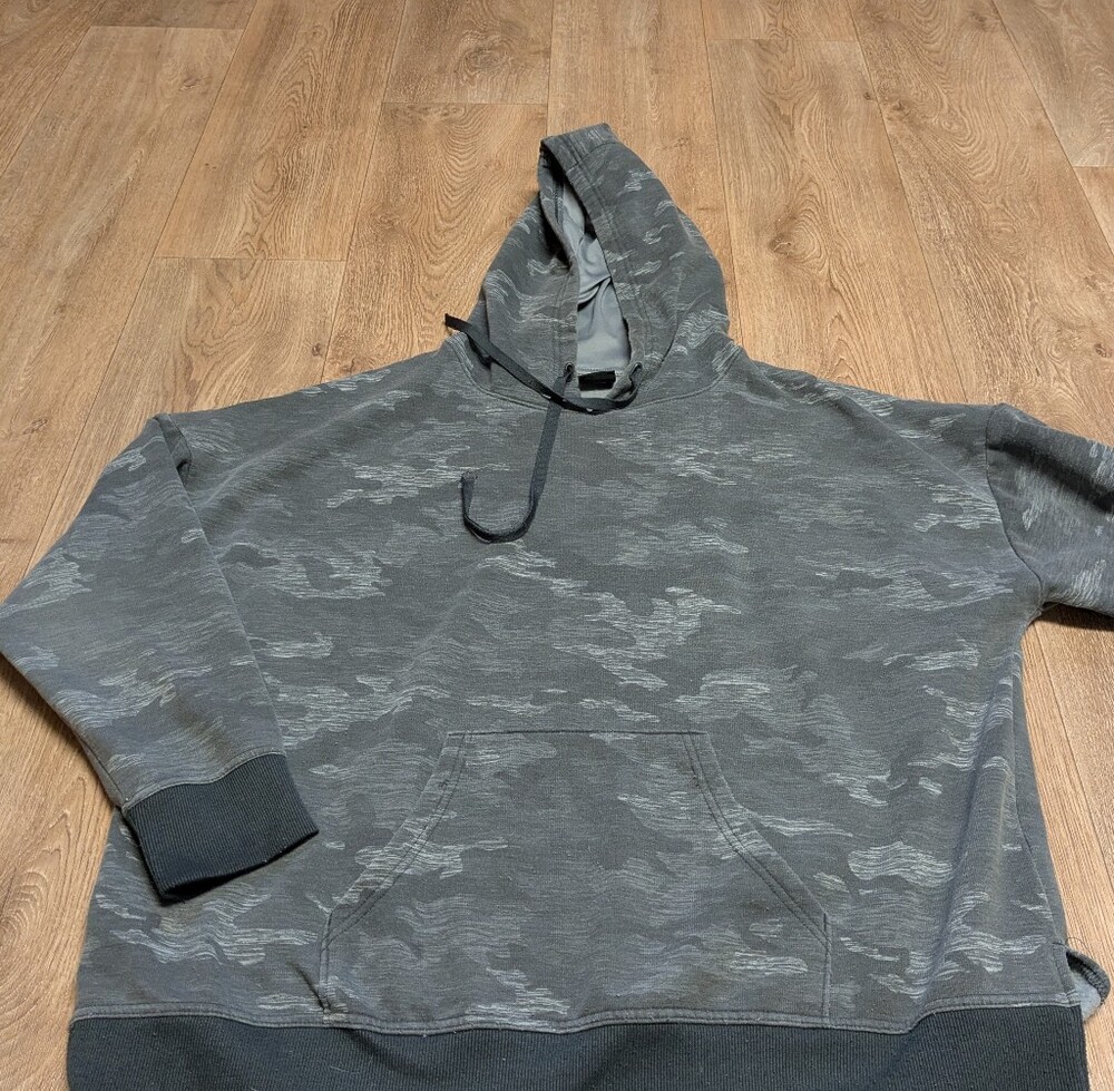 Athletic Works Men's Gray Camo Hooded Pullover